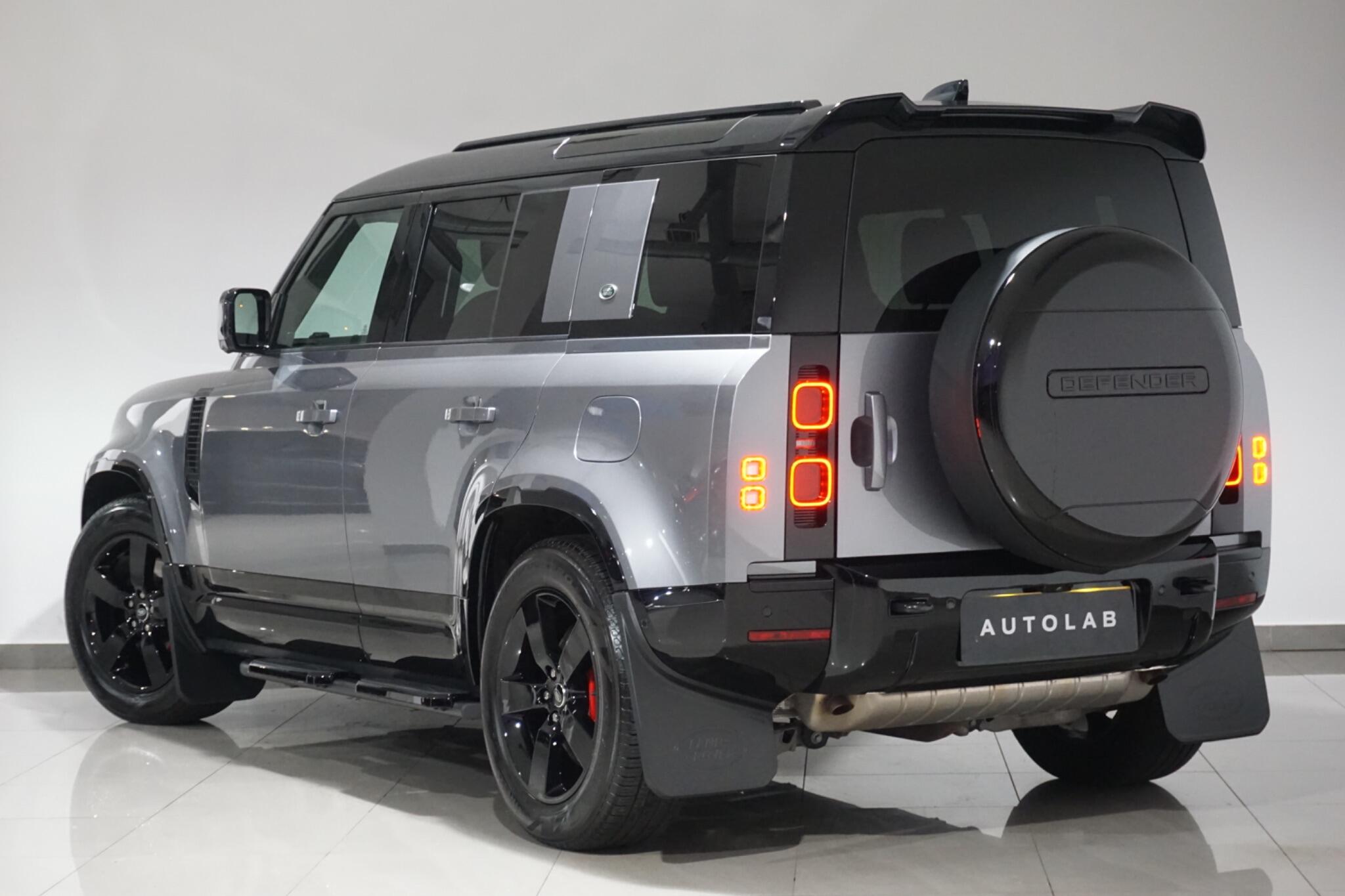 Land Rover Defender 110 2.0 P400e 15.4kWh X-Dynamic HSE SUV 5dr Petrol Plug-in Hybrid Auto 4WD Euro 6 (s/s) (404 ps)